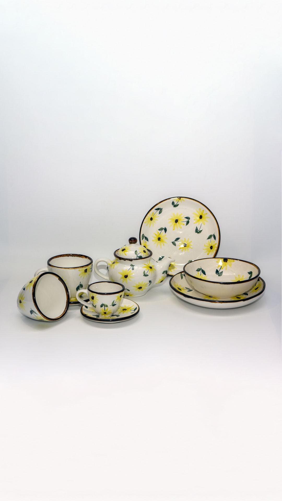 White tea-set with yellow flowers - Image 2