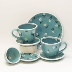Turquoise tea-set with flowers