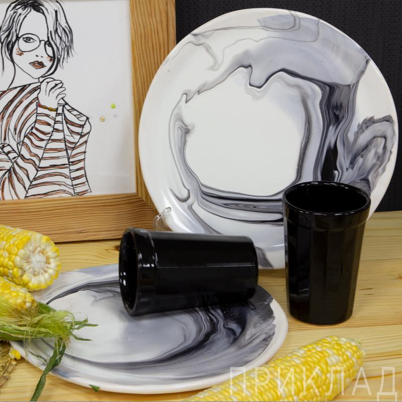Handmade ceramic plate with marble pattern black on white - Image 2
