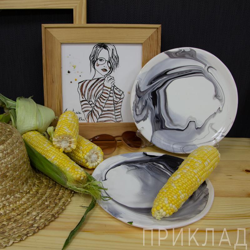 Handmade ceramic plate with marble pattern black on white - Image 4